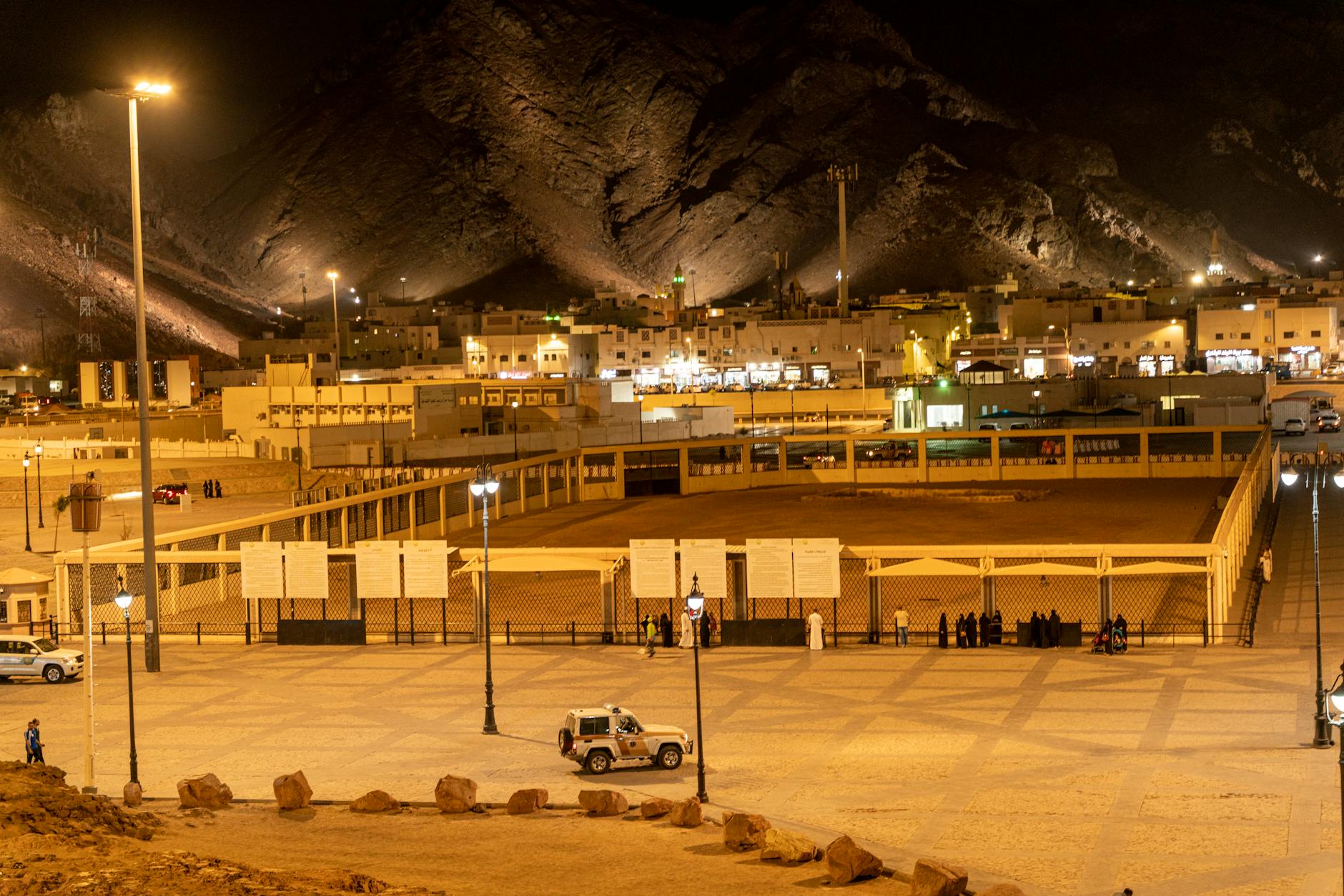 Uhud by the Numbers
